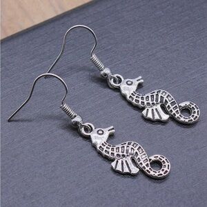Charms Antique Seahorse Silver Earrings